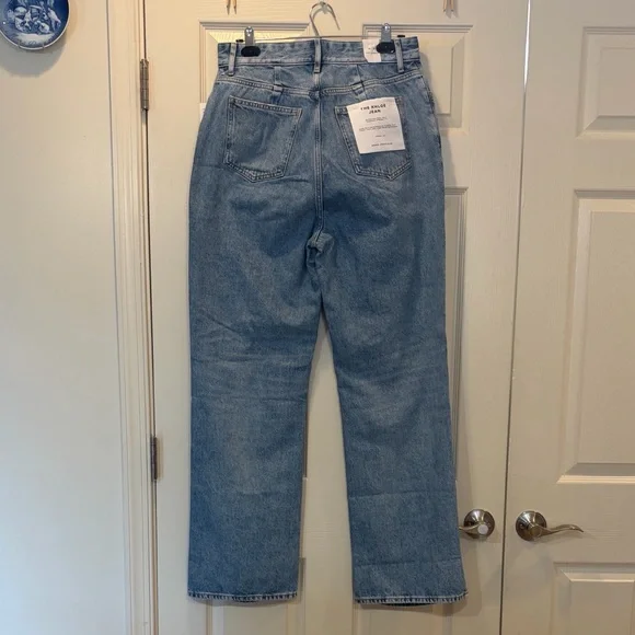 Good American The Khloe Jean Size 12/31 32” inseam Distressed NWT! - Picture 4 of 6